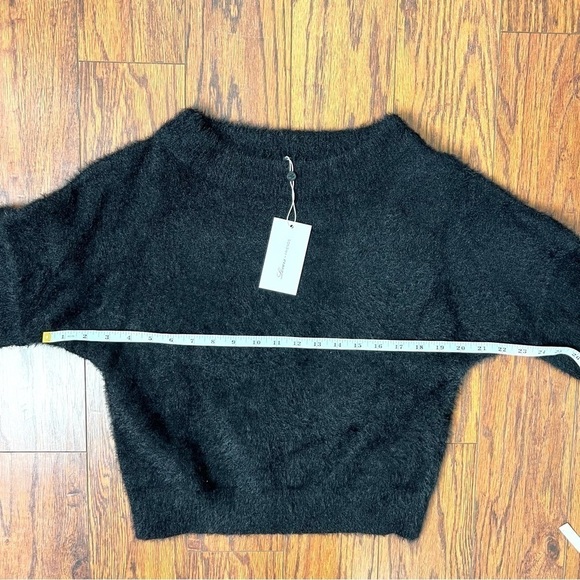 Lover + Friends Black Bell Sleeve Eyelash Pullover Fuzzy Black Sweater Size XXS - Picture 15 of 16